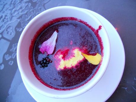 Root Down apple goldenbeet berry borscht